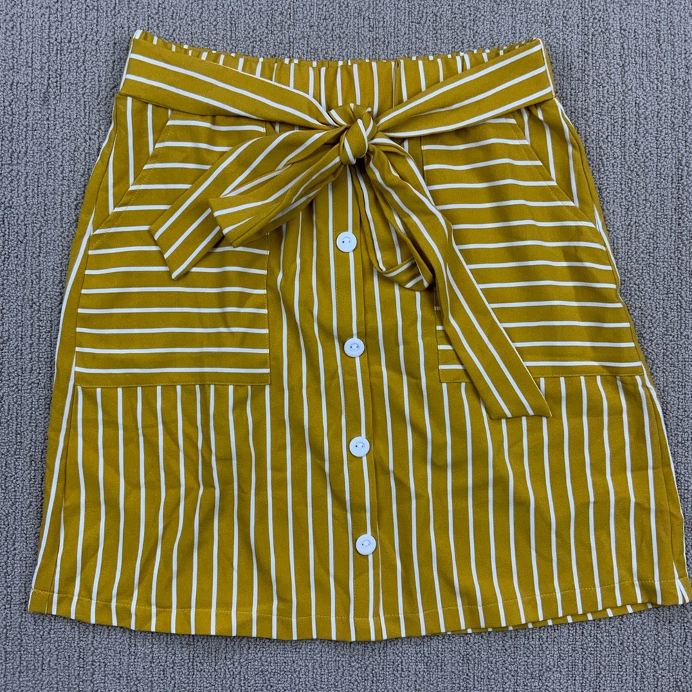 Yellow/White Striped Skirt with Pockets